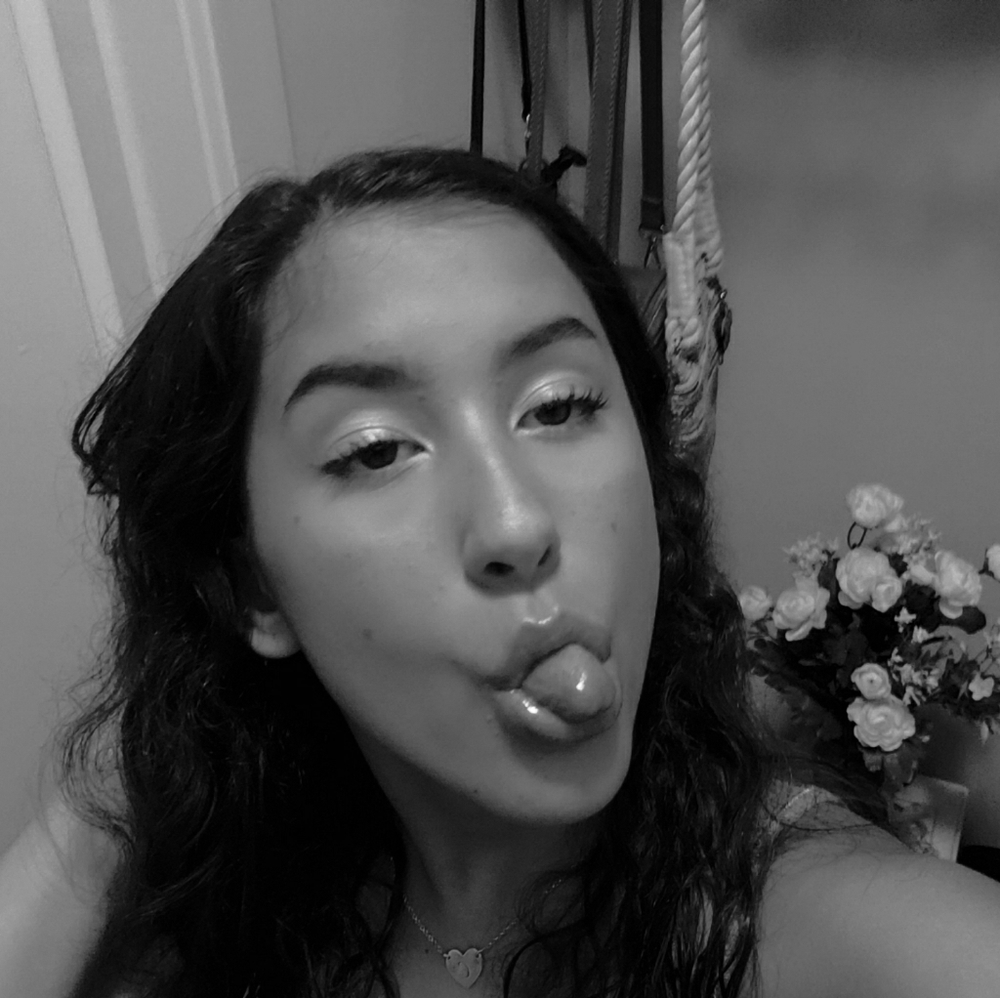 <3